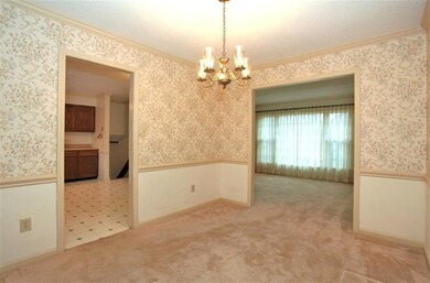 611 Clover Dr, Jacksonville, NC 28546 - photo 5