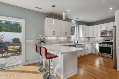 75 Euclid Ave unit 1, Stamford, CT 06902 - photo 5