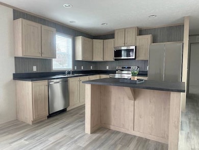 14876 Washington Rd unit 123, West Burlington, IA 52655 - photo 3