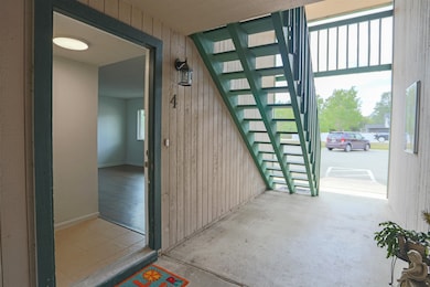 3765 Crown Point Rd unit 4, Jacksonville, FL 32257 - photo 6