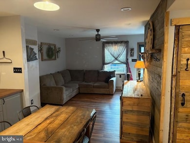 2710 S 7th St, Philadelphia, PA 19148 - photo 5