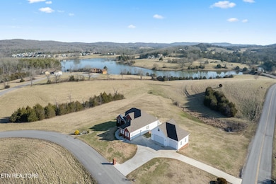 108 Fishers Loop