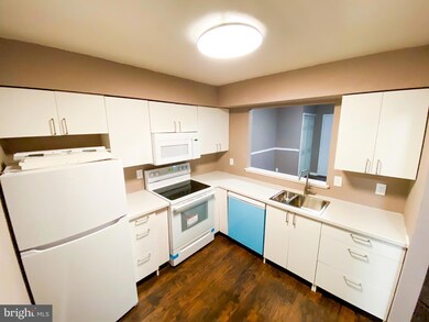 20330 Beaconfield Terrace unit 101, Germantown, MD 20874 - photo 6