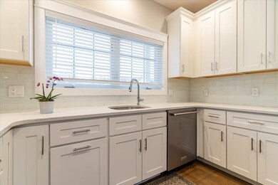 5 Stonebrook Ct unit 5, Southborough, MA 01772 - photo 6