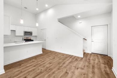 525 Burlington Dr unit C, Buda, TX 78610 - photo 5