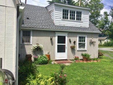 106 W Plum Alley, Milford, PA 18337 - photo 4