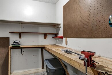 1521 1521 Yosemite Dr, Tyler, TX 75703 - photo 4