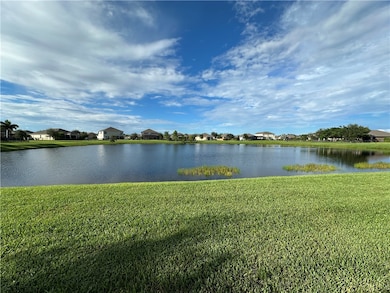 2158 Harwick Cir SW, Vero Beach, FL 32968 - photo 3