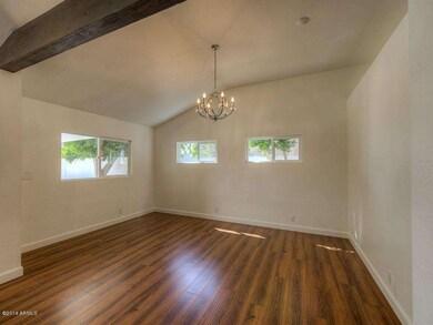 007_Dining Room
