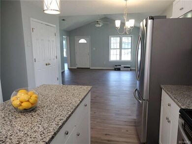 3070 King William Ave, West Point, VA 23181 - photo 6