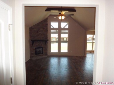 8115 S Hemlock Ave, Broken Arrow, OK 74011 - photo 5