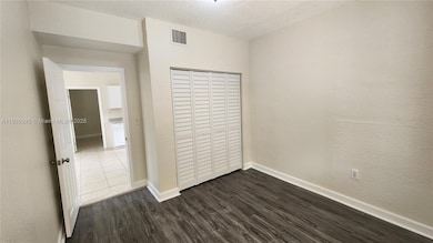 829 SW 3rd St, Miami, FL 33130 - photo 5