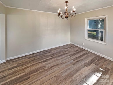 212 N Morris St, Gastonia, NC 28052 - photo 5