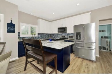 12194 Castlestone Dr, Fishers, IN 46037 - photo 7