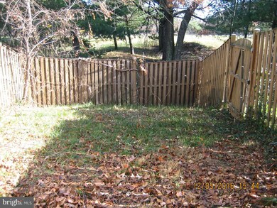 7313 Sheila Ln, Clinton, MD 20735 - photo 6