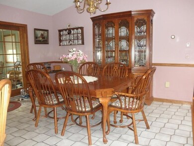 264 Williams Rd 002