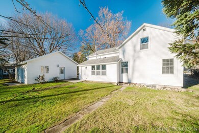 7-web-or-mls-135-w-1st-ave