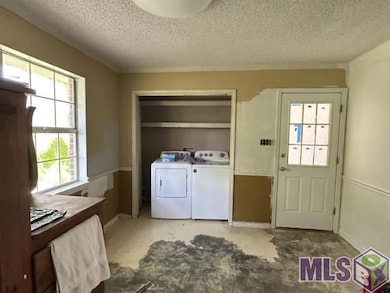 3215 Myrtle Ct, Zachary, LA 70791 - photo 2