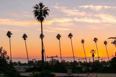 2123 El Jardin Ave-005-044-Twilight View