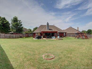 321 E 113th St S, Jenks, OK 74037 - photo 5