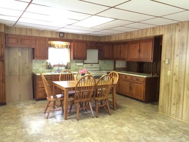 Spacious Kitchen