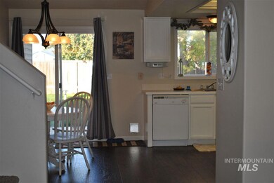 1405 S Benewah St, Nampa, ID 83686 - photo 2