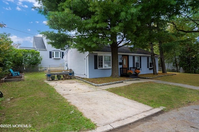 599 Keyport Ave, Keyport, NJ 07735 - photo 2