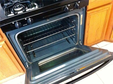 15919 Cottage Ivy Cir, Tomball, TX 77377 - photo 5