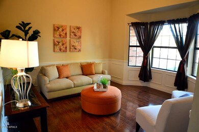 Front_Living_Room