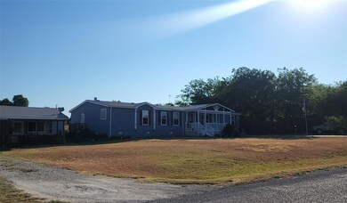 5418 Sun Meadow Cir, Granbury, TX 76049 - photo 2