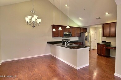 8662 Parkview Oaks Cir, Olive Branch, MS 38654 - photo 5