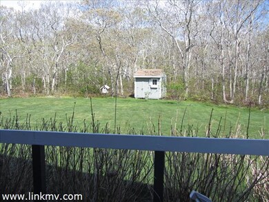 Private grassed Back Yard & Garden Shed