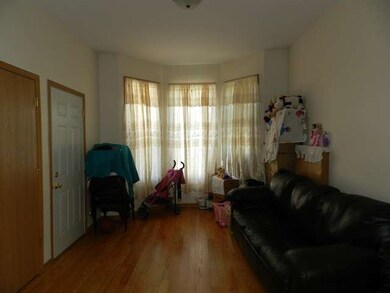 3437 W Parker Ave, Chicago, IL 60647 - photo 2