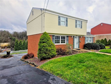 5625 Sandra Dr, Pittsburgh, PA 15236 - photo 4