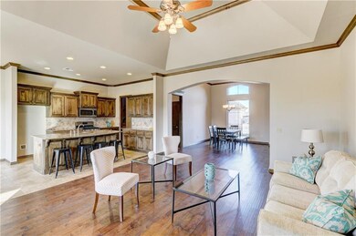 608 NW 193rd St, Edmond, OK 73012 - photo 4