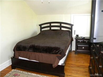 Bedroom APARTMENT 1