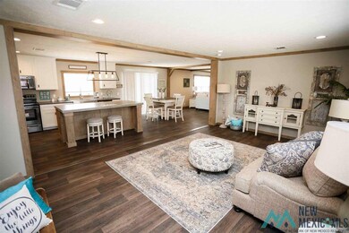 4215 Balsa St, Carlsbad, NM 88220 - photo 2