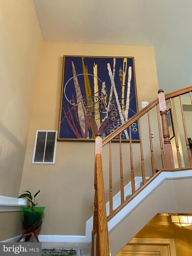 3241 Purple Leaf Ln, Laurel, MD 20724 - photo 2