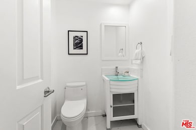 1160 Granville Ave unit 108, Los Angeles, CA 90049 - photo 6