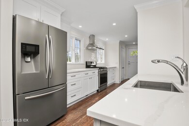 25 Spezzano Dr, Riverside, CT 06878 - photo 5