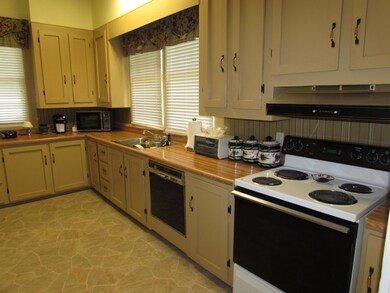 20 E Broad St, Foxworth, MS 39483 - photo 4