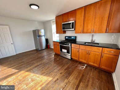 1639 S 21st St unit 3, Philadelphia, PA 19145 - photo 6