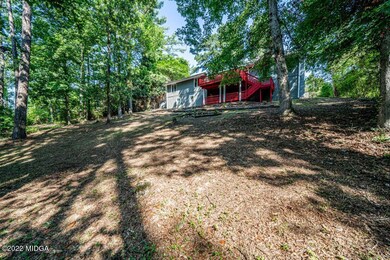 491 River N Blvd--7