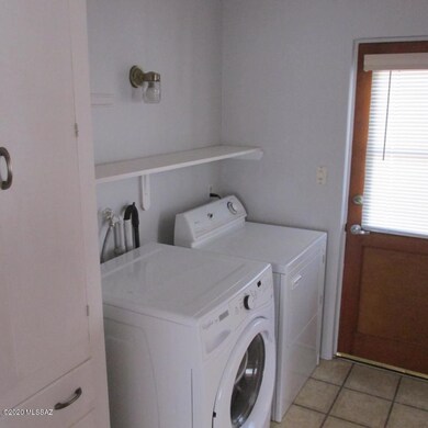 2048 E 1st St unit B, Tucson, AZ 85719 - photo 4