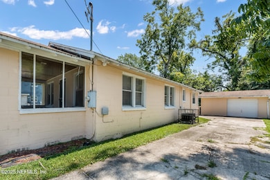 1018 W 23rd St, Jacksonville, FL 32209 - photo 3