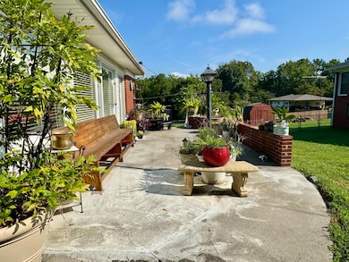 2691 Lakemoore Dr, Morristown, TN 37814 - photo 2