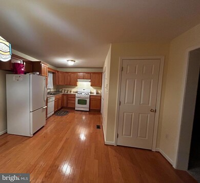 117 Chester Ave, Carneys Point Township, NJ 08069 - photo 2