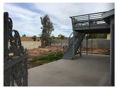 Yard/Garden.