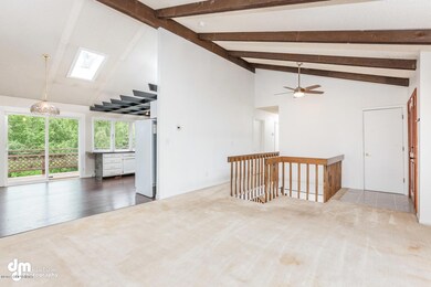 11961 Steeple Chase Circle-large-006-43-