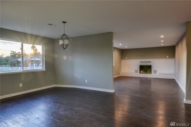 304 Leber St NE, Orting, WA 98360 - photo 5